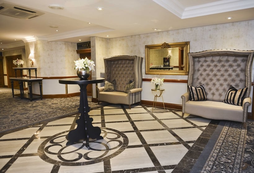 Protea Hotel by Marriott Johannesburg Balalaika Sandton 4