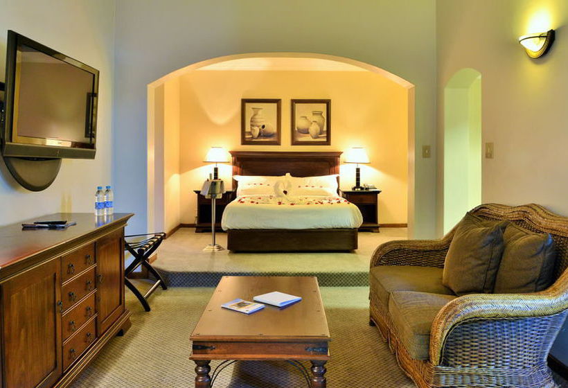 BON Hotel Riviera on Vaal 12