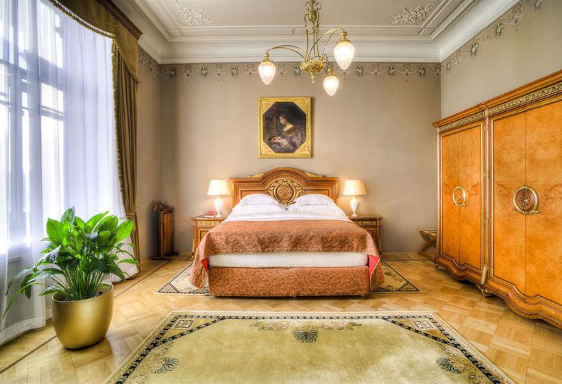 Hotel National A Luxury Collection 12