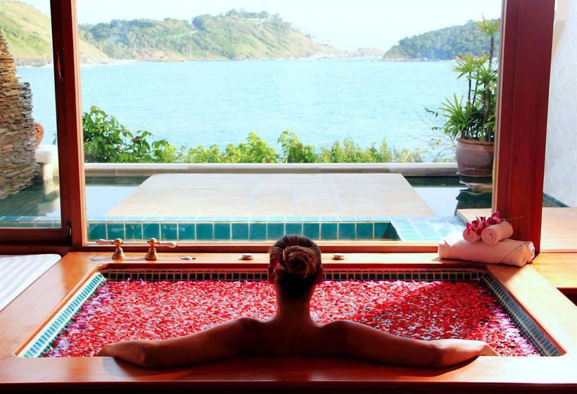 Hotel The Nai Harn Phuket 16