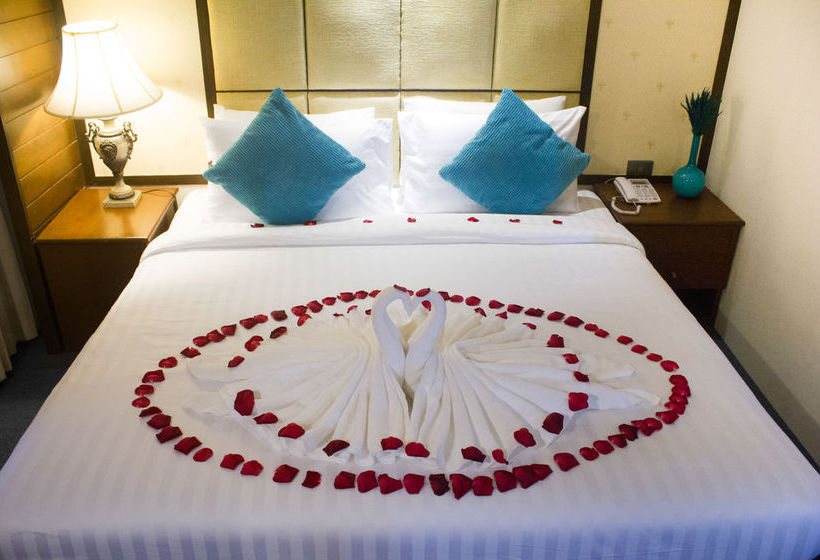 New Holiday Hotel 12