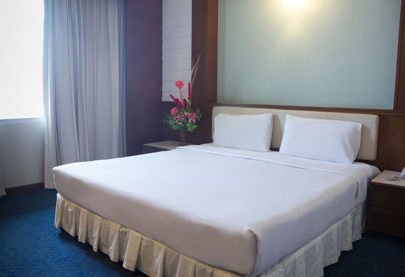 New Holiday Hotel 13