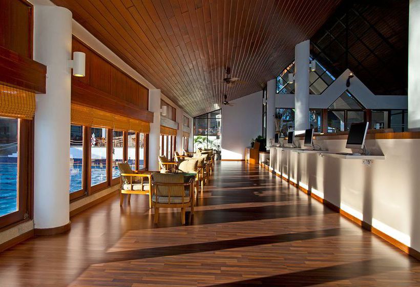 Le Meridien Phuket Beach Resort 16