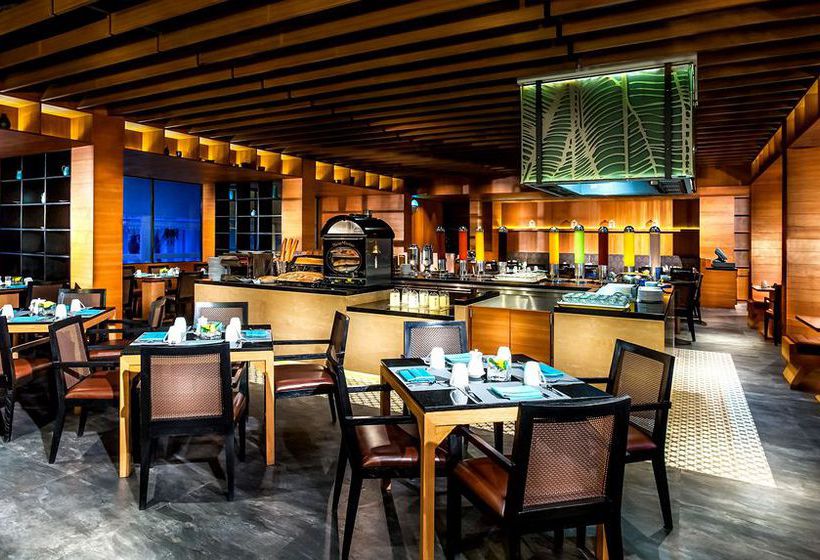 Le Meridien Phuket Beach Resort 4