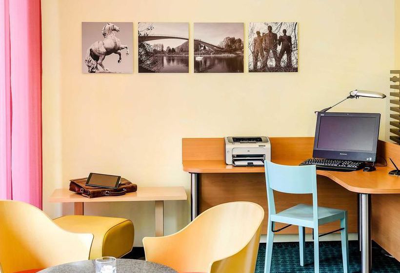 Novum Hotel Wiesbaden City 14