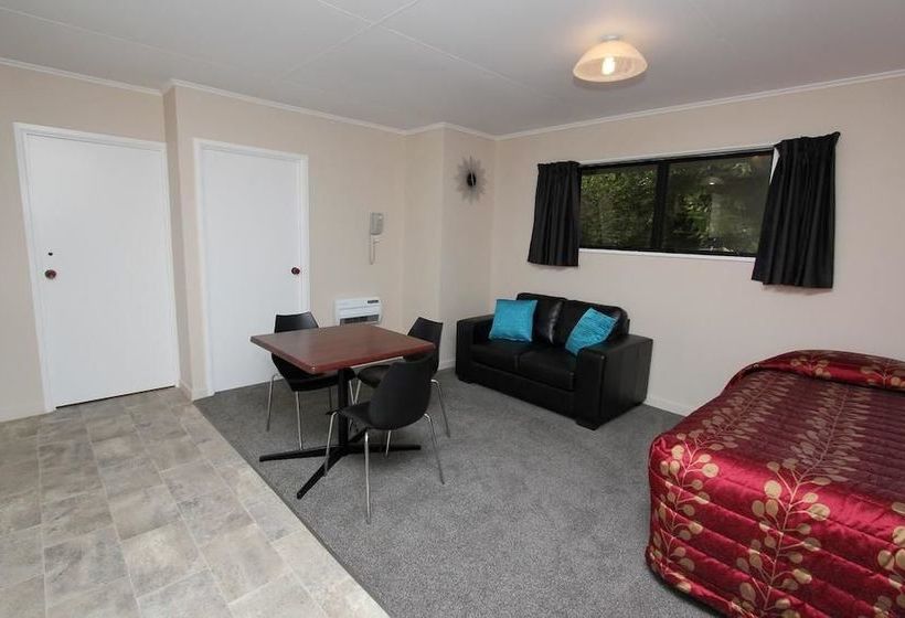 Hotel Commodore Motor Lodge 4