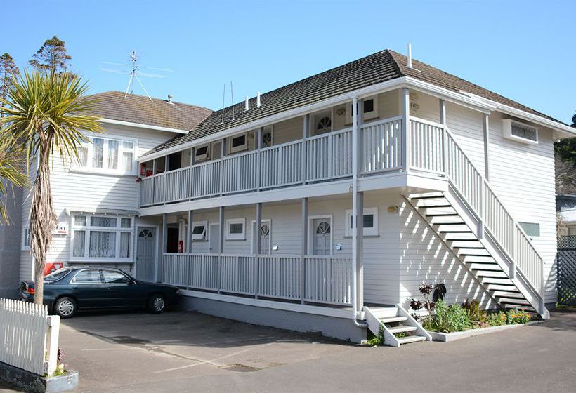 Abbey Court Motel 1