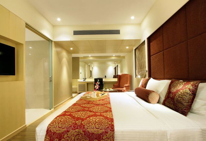 Hotel Express Towers 11