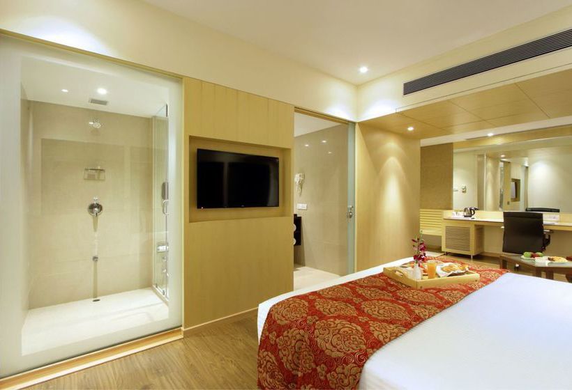 Hotel Express Towers 13