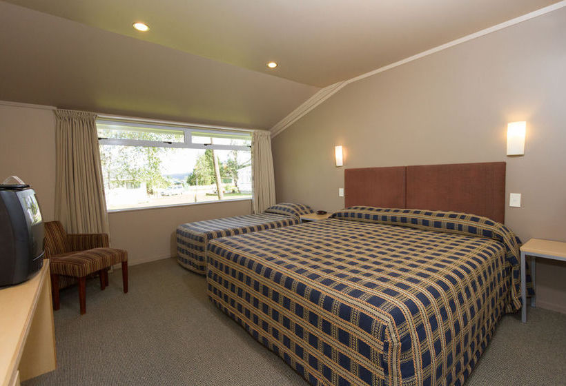 Heartland Fox Glacier Resort 11