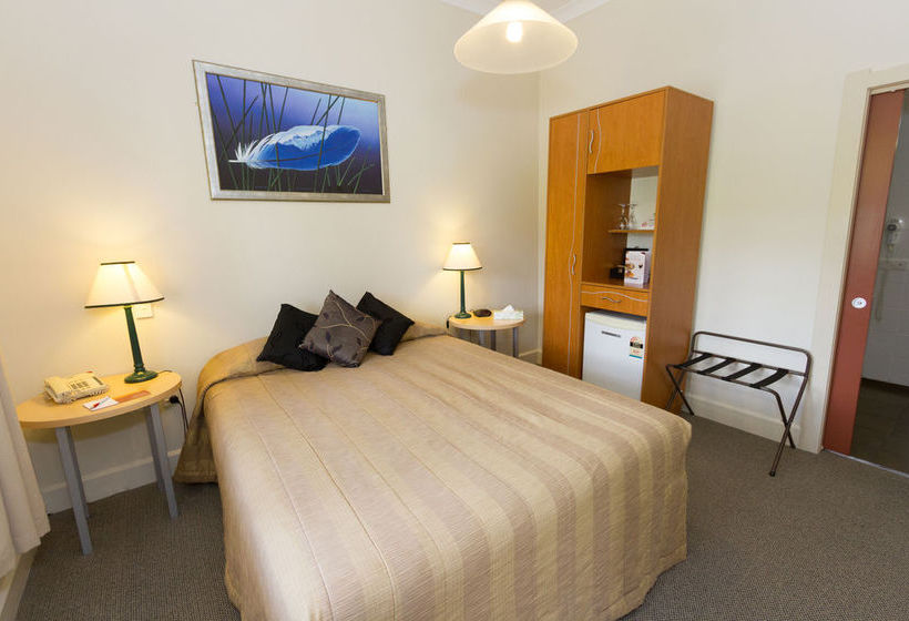 Heartland Fox Glacier Resort 12