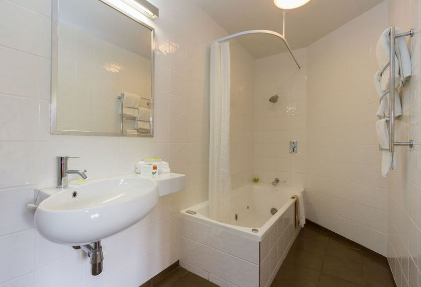 Heartland Fox Glacier Resort 2