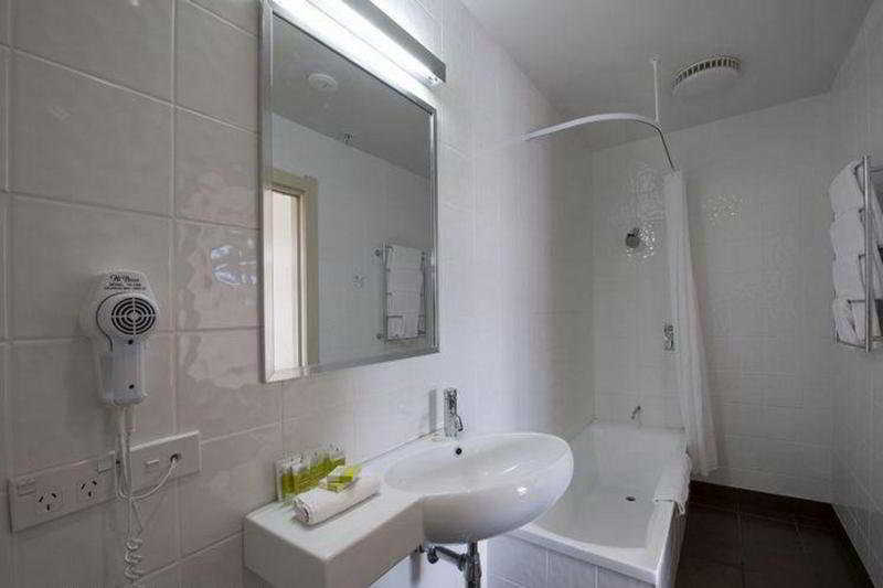 Heartland Fox Glacier Resort 20