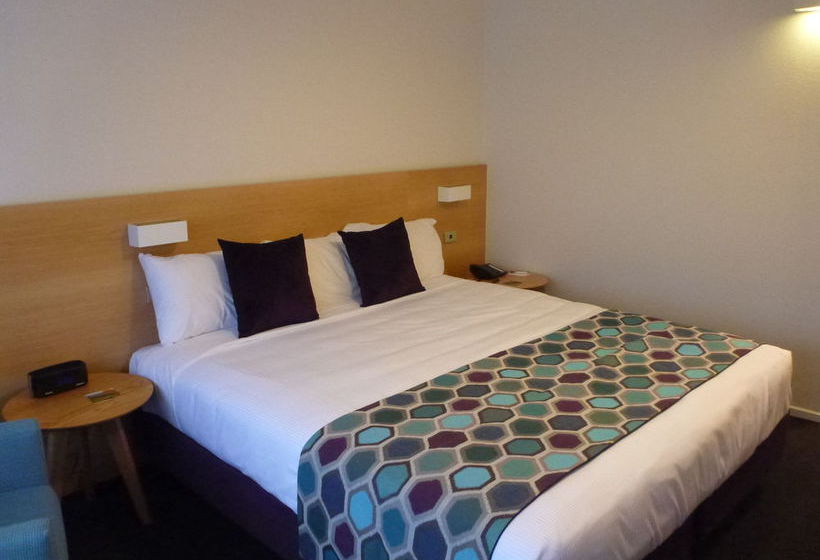 Heartland Fox Glacier Resort 6