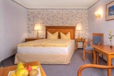 Romantik Hotel Der Adelshof 3