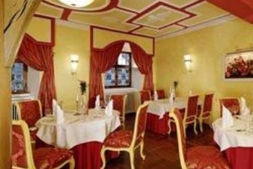 Romantik Hotel Der Adelshof 7