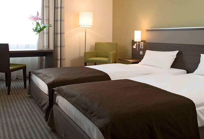 Mercure Airport Hotel Berlin Tegel 12