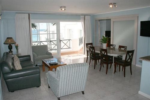 Hotel The Place On The Bay 20