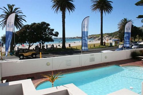 Hotel The Place On The Bay 9