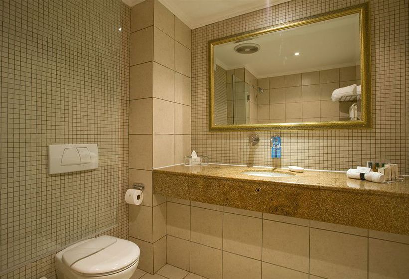 Hotel Courtyard at Rosebank 1