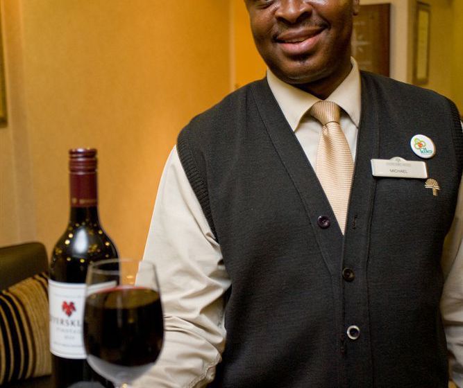 Hotel Courtyard at Rosebank 17