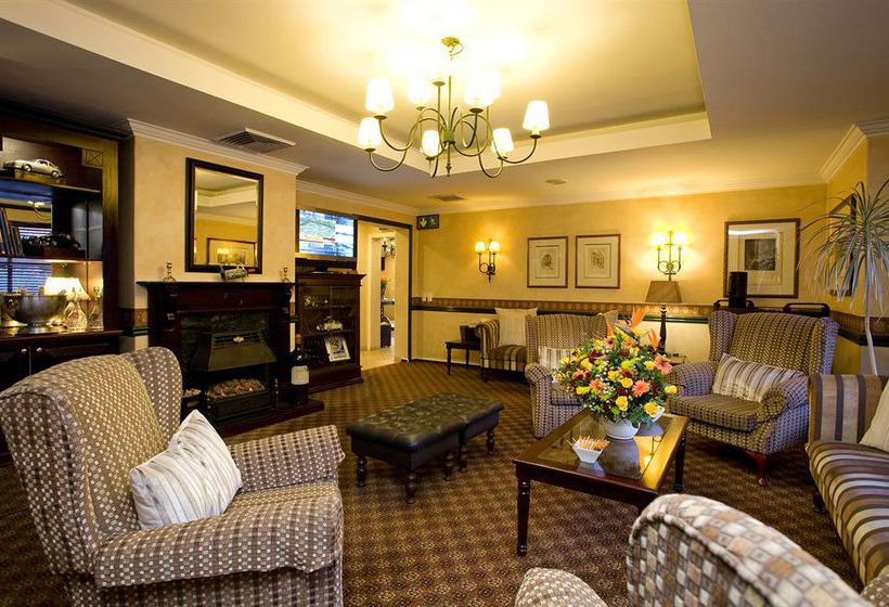 Hotel Courtyard at Rosebank 6