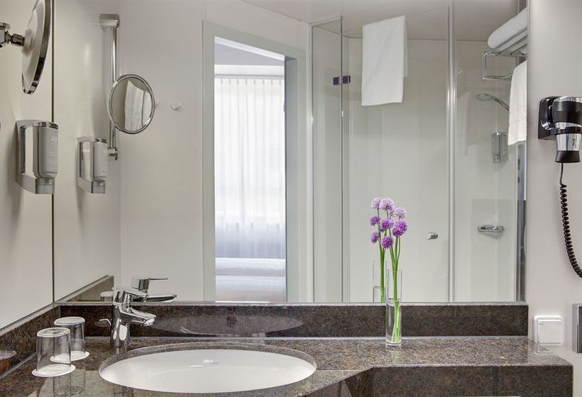 InterCityHotel Augsburg 1