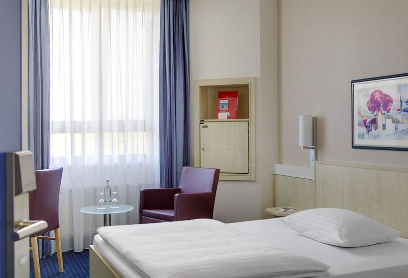 InterCityHotel Augsburg 3