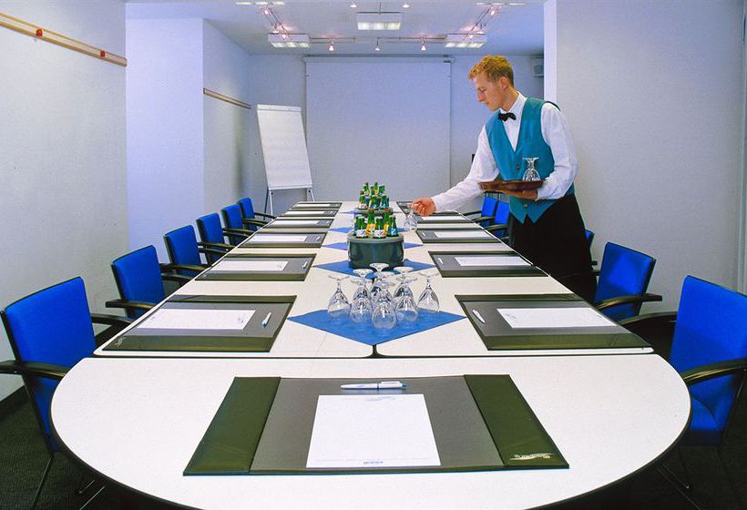 Hotel Am Terrassenufer 2