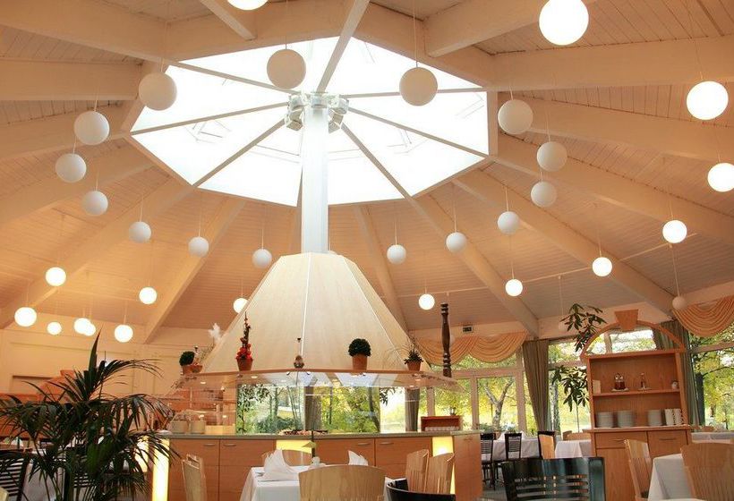 Hotel Am Terrassenufer 20