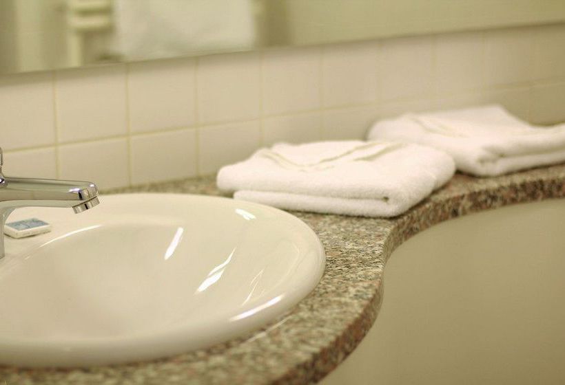 Hotel Am Terrassenufer 5