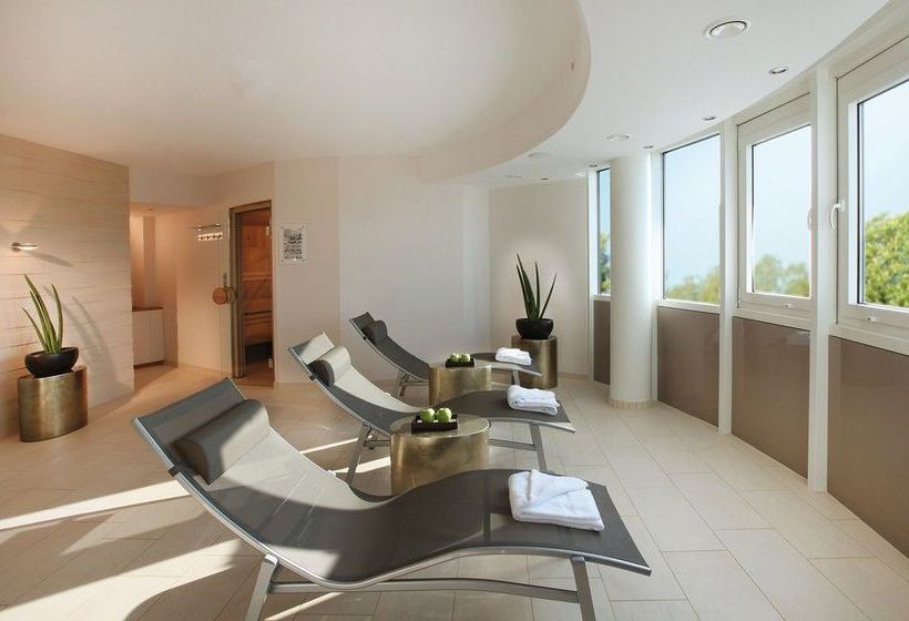 Lindner Hotel Airport 8