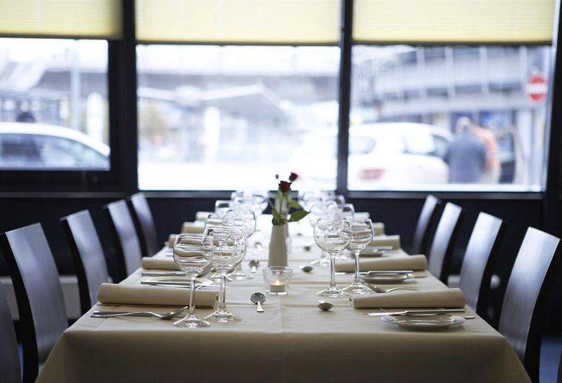 InterCityHotel Freiburg 13