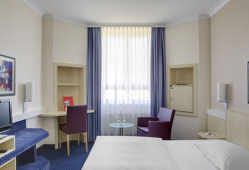 InterCityHotel Freiburg 7