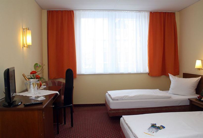 Quality Hotel Dresden West 11
