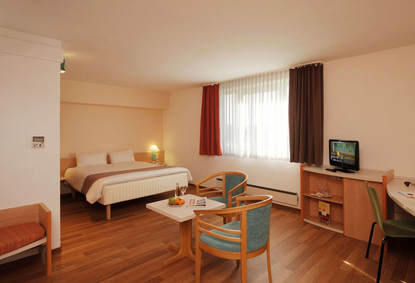 Hotel Ibis Aachen Normaluhr
