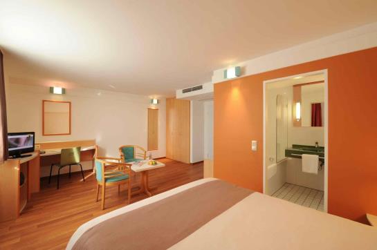 Hotel Ibis Aachen Normaluhr 16