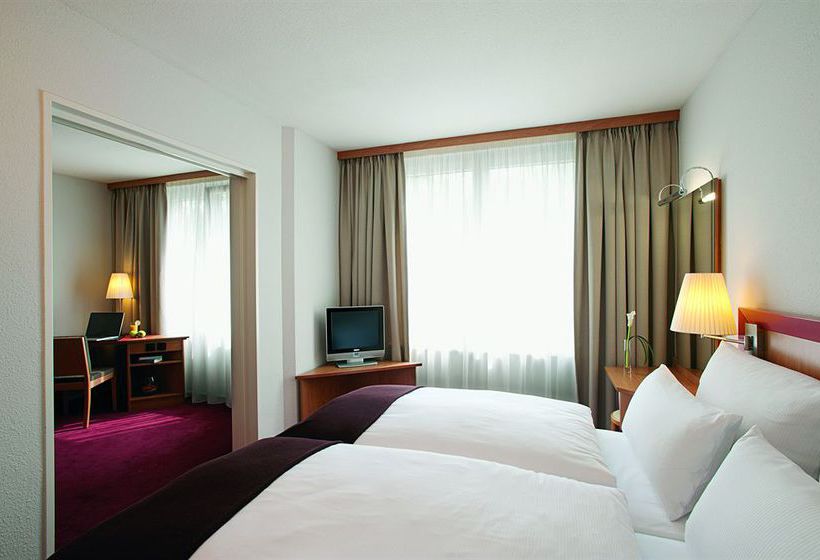 Hotel NH Hamburg City 1