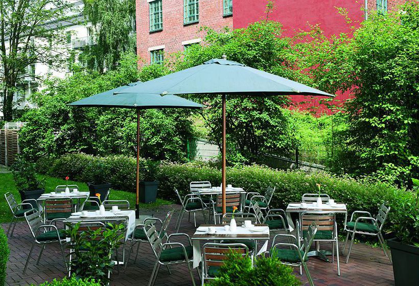 Hotel NH Hamburg City 13