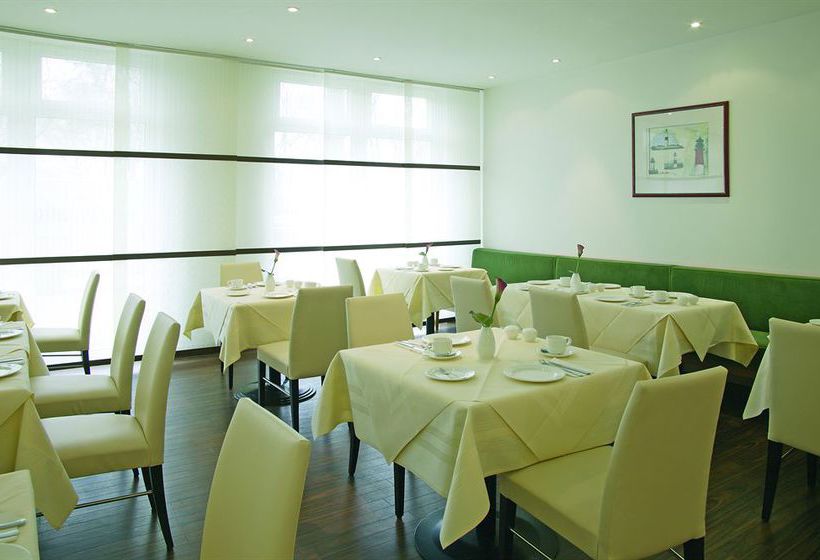 Hotel NH Hamburg City 15