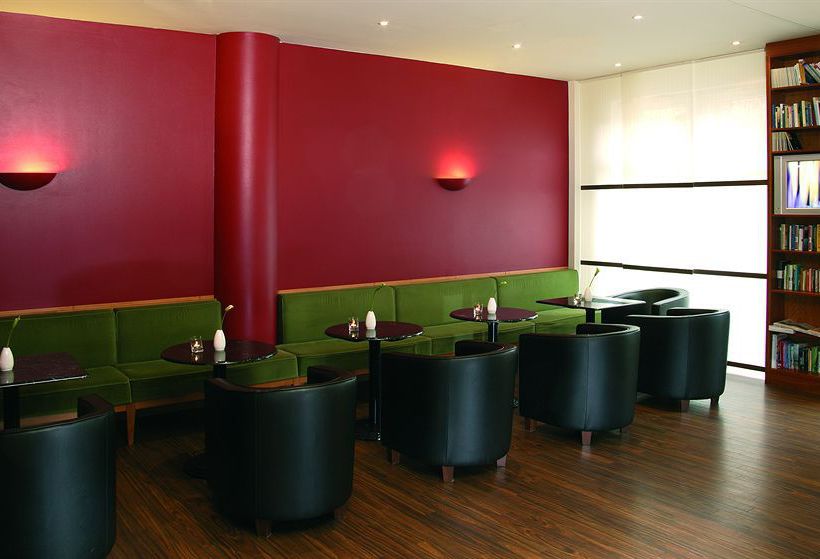 Hotel NH Hamburg City 20