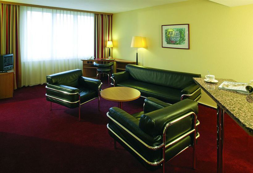 Hotel NH Hamburg City 7