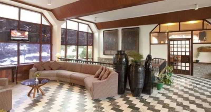 Hotel Snowcrests Manor 10