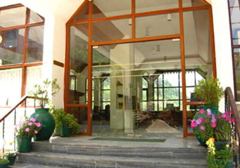 Hotel Snowcrests Manor 2