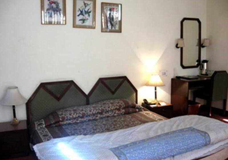 Hotel Snowcrests Manor 8