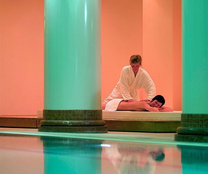 Novotel Freiburg am Konzerthaus 18