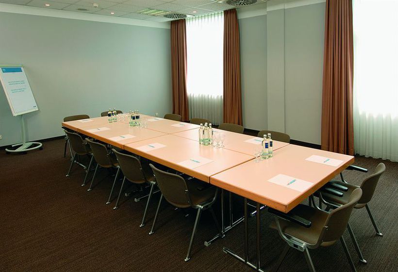 Hotel NH Frankfurt Airport West 12