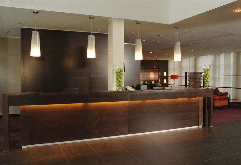 Hotel NH Frankfurt Airport 12