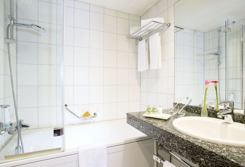 Hotel NH Frankfurt Airport 18