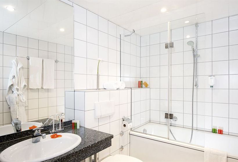 Hotel NH Düsseldorf City 13